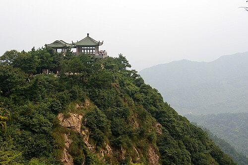莫干山林间山亭