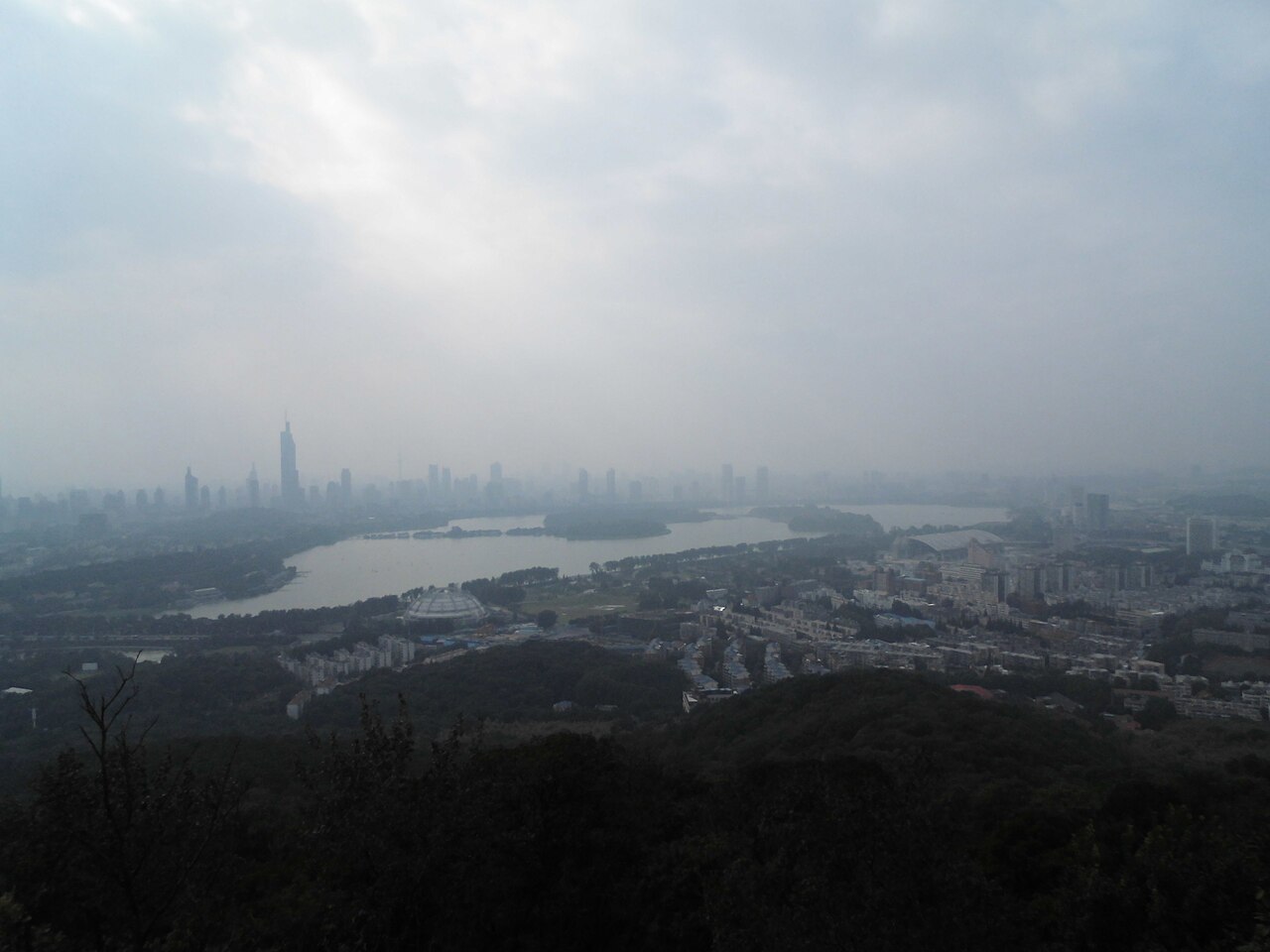 紫金山城市远眺