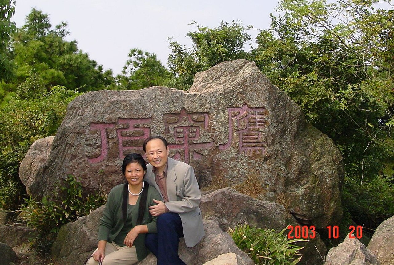 南北湖鹰窠顶山湖景观