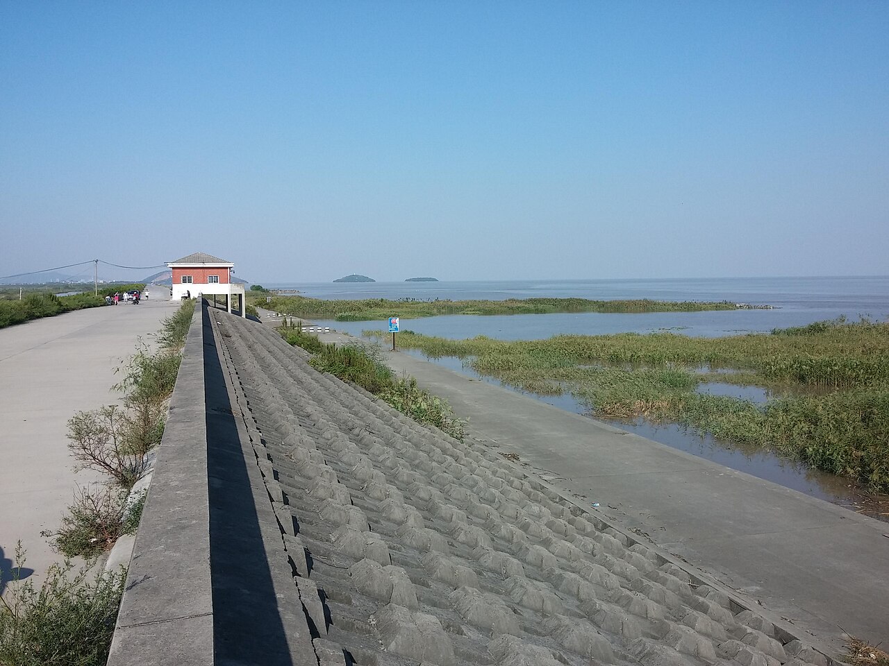 南北湖湖堤水岸