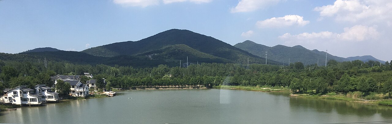 南京老山湖山全景