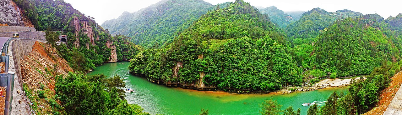 大明山邻近浙西大峡谷剑门关水库