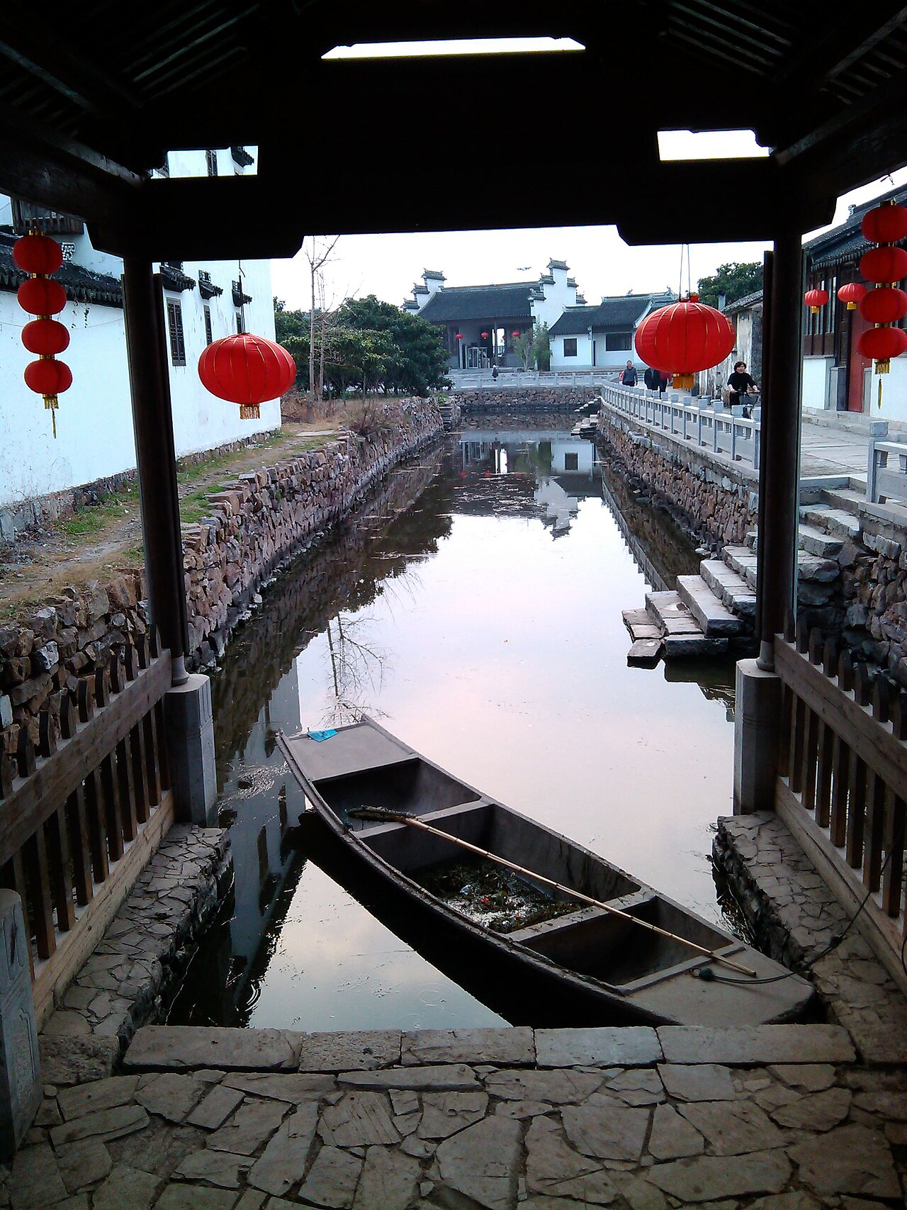 莫厘峰山麓陆巷古村水巷