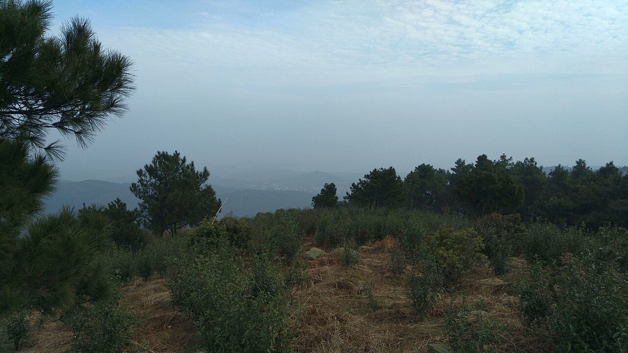 缥缈峰群山远眺一