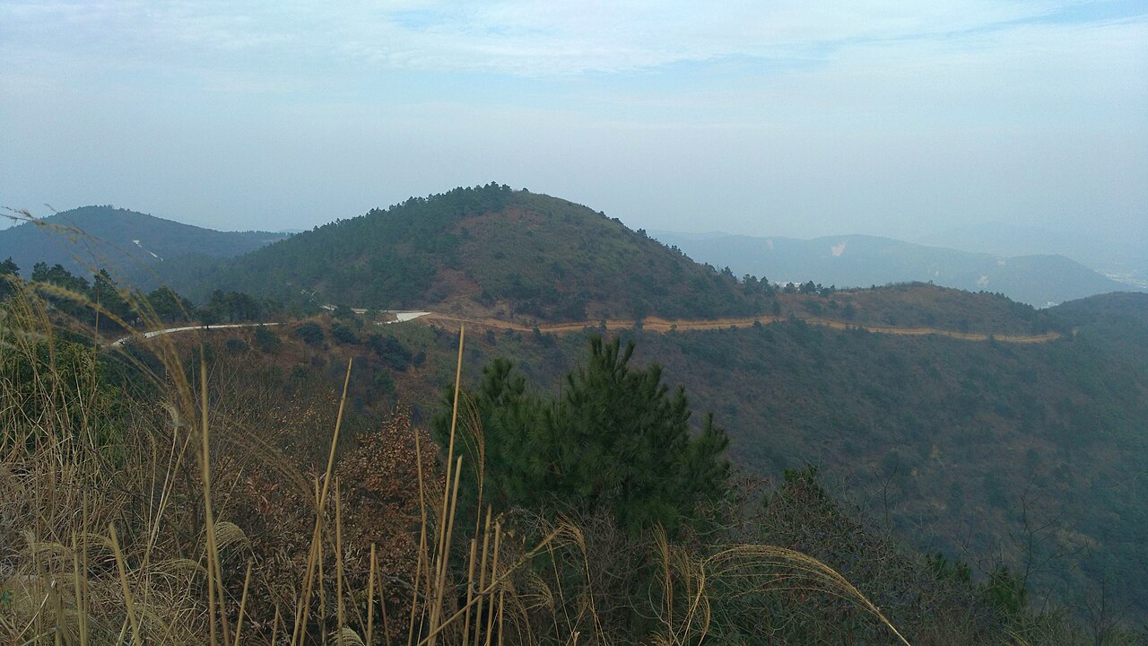 缥缈峰群山远眺三