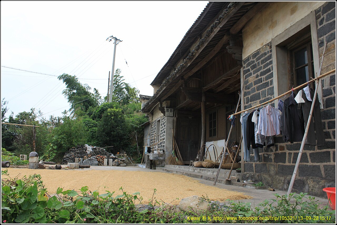 覆卮山古村民居